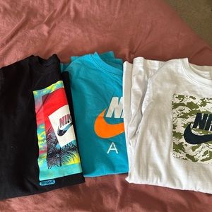 3 Boys Nike Tees Size Large